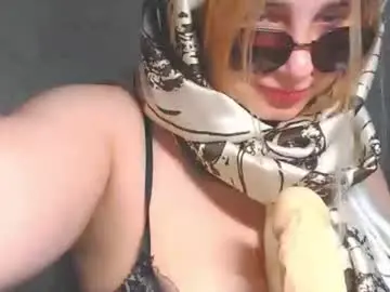 Chaturbate Live Porn of vikiwaitingforyou