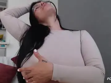 Chaturbate Watch Live Sex Cams of cristal_sexyboobs_