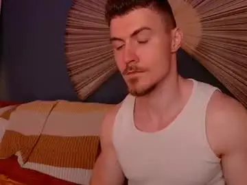 Chaturbate Watch Live Sex Cams of eddieds