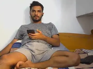 Chaturbate Free Porn Cam of spicybuoy