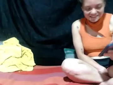Chaturbate Live Sex Cam of miahells
