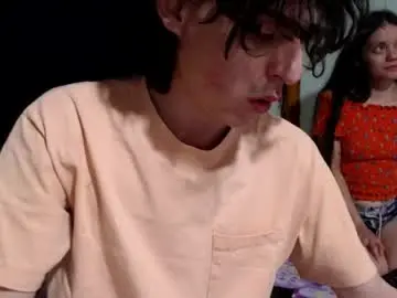 Chaturbate Free Live Porn of miahells