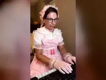 Chaturbate Sex Chat of missnicolenicolenicole