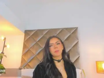 Chaturbate Live Sex Cam of malaia_hills