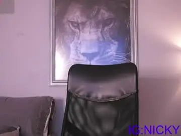 Chaturbate Live Sex Cam of alan_morrys