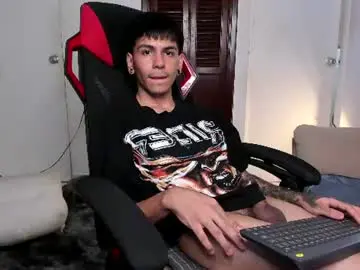 Chaturbate Sex Chat of austin_falcon