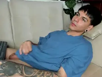 Chaturbate Live Porn of austin_falcon
