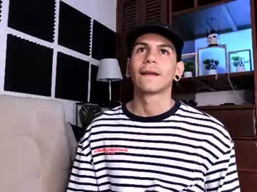 Chaturbate Adult Video Chat of austin_falcon