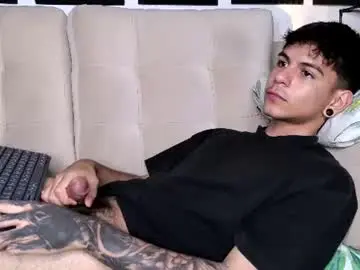 Chaturbate Watch Live Sex Cams of austin_falcon