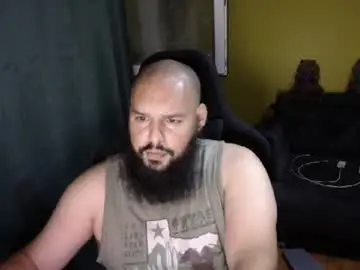 Chaturbate Live Sex Cam of guessswho24