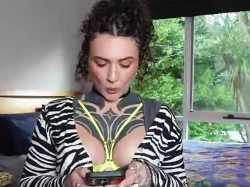 Chaturbate Adult Video Chat of belen_osqura