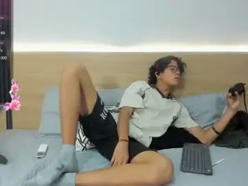 Chaturbate Private Sex Chat of travis_black_