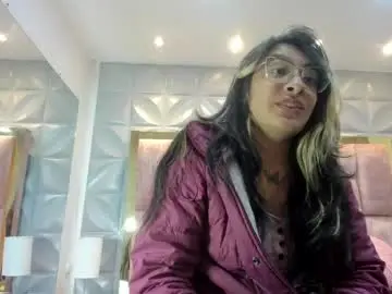 Chaturbate Live Sex Cam of ashly_lennox