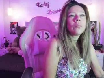 Chaturbate Live Sex Cam of karly_moonn