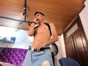 Chaturbate Private Sex Chat of lucca_moreti