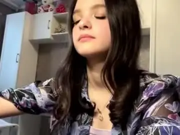 Chaturbate Watch Live Sex Cams of neelywrinkles