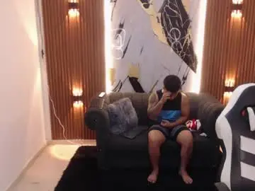 Chaturbate Nude Webcam of thomson_hot01