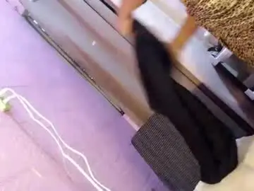Chaturbate Adult Video Chat of slut_kisses69