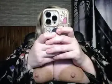 Chaturbate Nude Webcam of xxxnewlywedsxxx