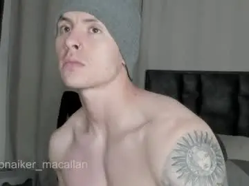Chaturbate Free Live Porn of jhonny_macallan