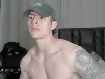 Chaturbate Watch Live Sex Cams of jhonny_macallan