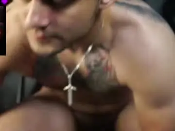 Chaturbate Nude Webcam of just_hairy_man