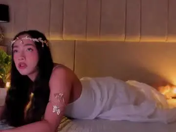 Chaturbate Live Sex Cam of aribloom7