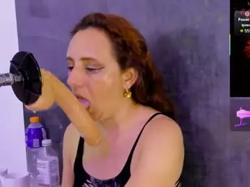 Chaturbate Free Porn Cam of issys_milf