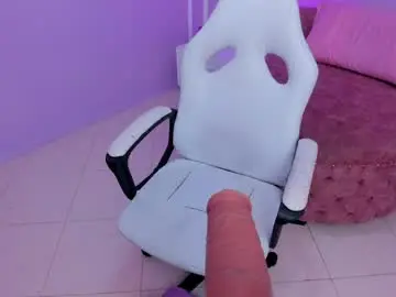 Chaturbate Sex Chat of karola_cute_