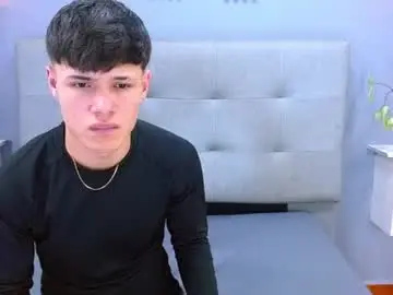 Chaturbate Adult Webcam of kevin_tupe