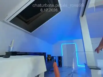 Chaturbate Live Porn of petals_rose99