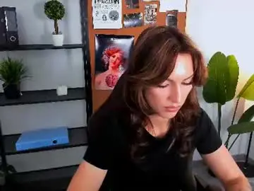 Chaturbate Live Sex Cam of sparkmiumiu