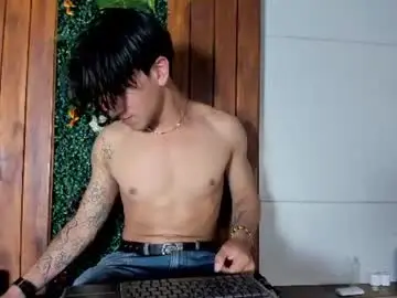 Chaturbate Free Porn Cam of andyjoy_