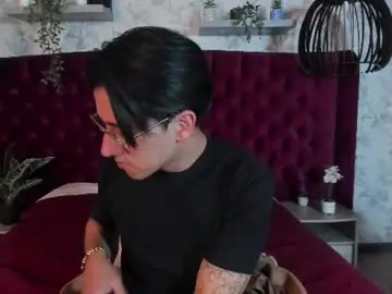Chaturbate Live Porn of andyjoy_