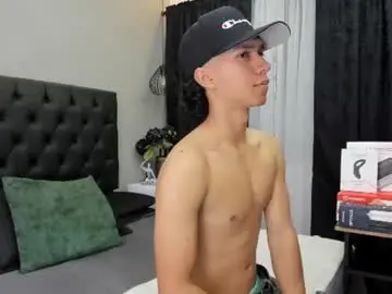 Chaturbate Live Sex of ricky_backus