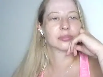 Chaturbate Adult Webcams of charmingmila
