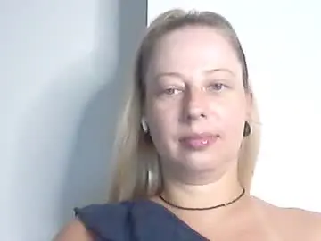 Chaturbate Live Porn of charmingmila