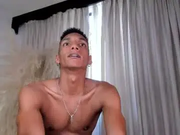 Chaturbate Free Porn Cam of juliensaint_