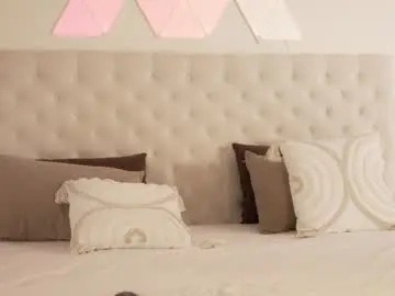 Chaturbate Free Porn Cam of kissing33