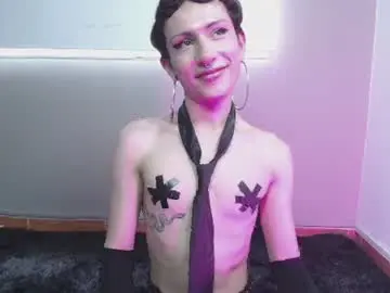 Chaturbate Live Sex Cam of yangshy