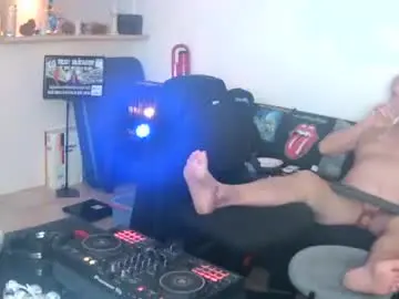 Chaturbate Adult Webcam of goldyguy011