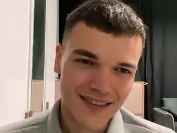 Chaturbate Live Porn of shycuttwunkboy