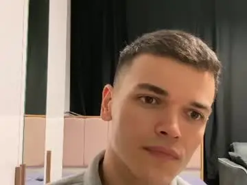 Chaturbate Sex Cam of shycuttwunkboy