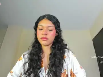 Chaturbate Adult Video Chat of sophie_moo