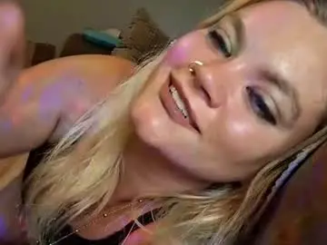 Chaturbate Adult Webcams of girlnextdoo4