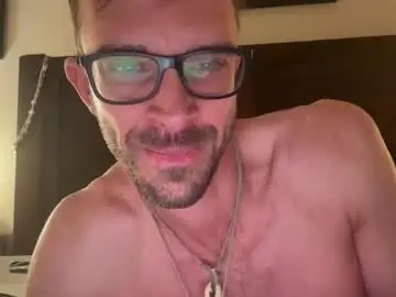 Chaturbate Free Live Porn of hungrunner24