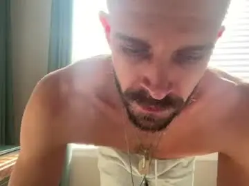 Chaturbate Live Porn of hungrunner24