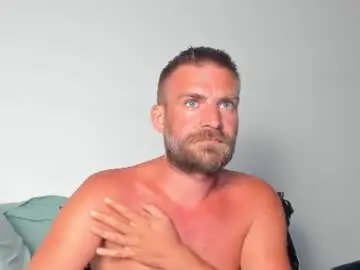 Chaturbate Live Sex Cam of 10in_deluxe