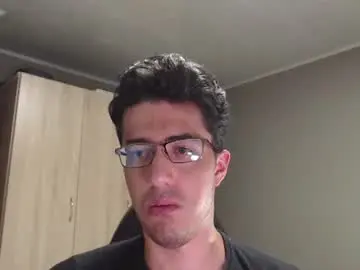 Chaturbate Live Porn of alexander_dimitri