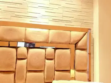 Chaturbate Best live sex cam show of pocahontas_pow